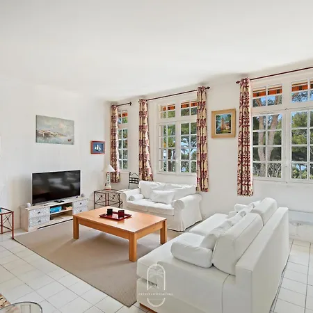 Apartment T3 L'escapade Mont Des Oiseaux By Hc Hyeres