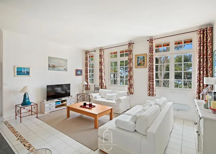 Appartamento T3 L'escapade Mont Des Oiseaux Piscine Fermée Clim Parking By Hc Hyères